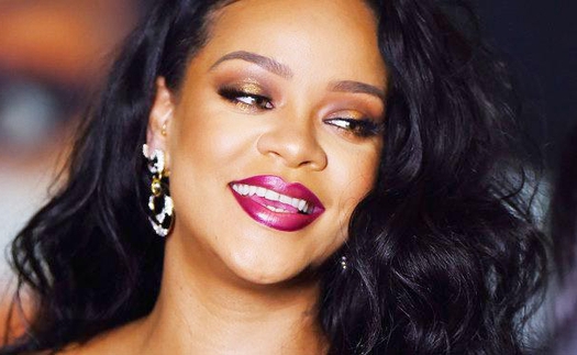 Nữ ca sĩ giàu nhất thế giới Rihanna: 'Lớn' nhờ tình trường