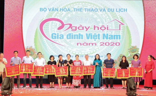 Gìn giữ và phát huy văn hóa ứng xử tốt đẹp trong gia đình