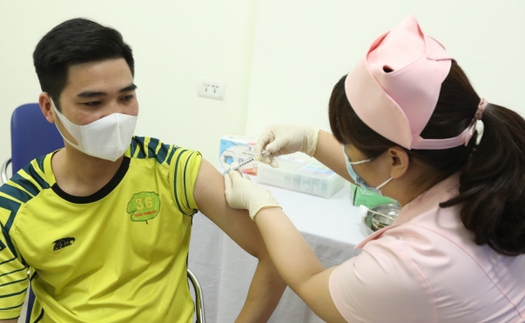 Thêm 15 người tiêm thử nghiệm vaccine COVIVAC phòng Covid-19