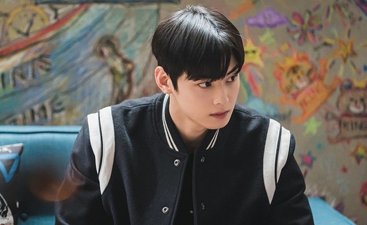 Tất tần tật về mỹ nam có gương mặt được ví như bước ra từ truyện tranh Cha Eun Woo