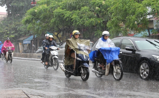 Miền Bắc có mưa rào, Nam Bộ ngày nắng nóng, chiều tối mưa dông