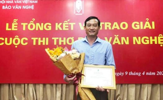 Xung quanh bài thơ 'Mẹ tôi chửi kẻ trộm': Nói với thi sĩ Tòng Văn Hân