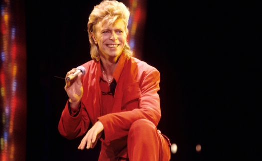 Ca khúc 'Heroes' của David Bowie: Từ cặp tình nhân dưới Bức tường Berlin…