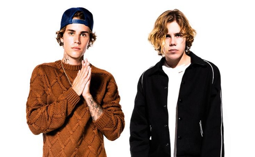 'Stay' của The Kid Laroi và Justin Bieber lội ngược dòng trên Billboard Hot 100