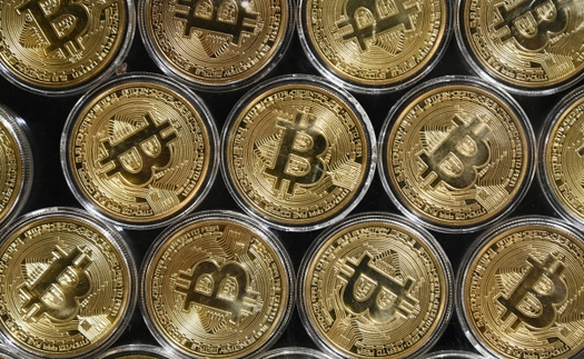 Đồng bitcoin lần đầu tiên lên mức 67.000 USD