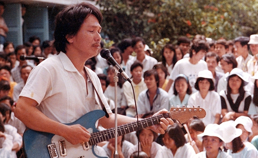 Vĩnh biệt nhạc sĩ Phú Quang: 'Lặng lẽ hồi sinh… trong tiếng gọi thầm tên anh'