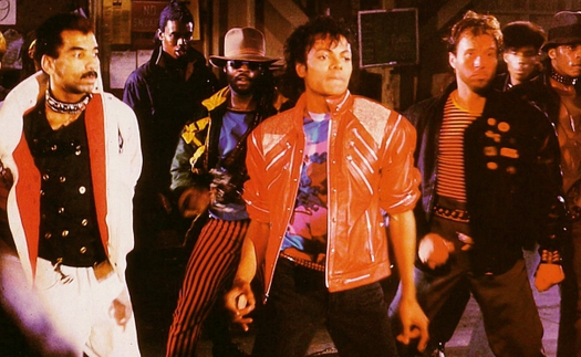 Ca khúc 'Beat It' của Michael Jackson: Lùi lại một bước, trời cao biển rộng