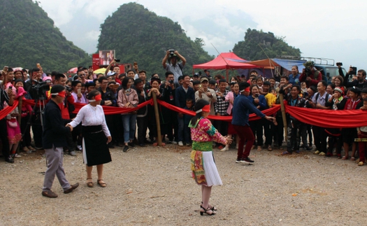 Hà Giang tái khởi động Lễ hội Chợ Phong lưu Khâu Vai sau hai năm gián đoạn