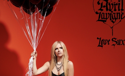 Album 'Love Sux' của Avril Lavigne: Sự trở lại của nữ hoàng pop punk