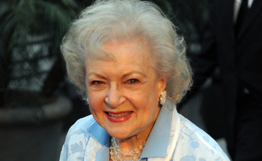 Đấu giá kỷ vật của minh tinh nổi tiếng Betty White