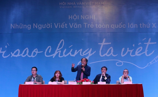 Nhân Hội nghị Những người viết văn trẻ tại Đà Nẵng: Văn học và lòng yêu nước