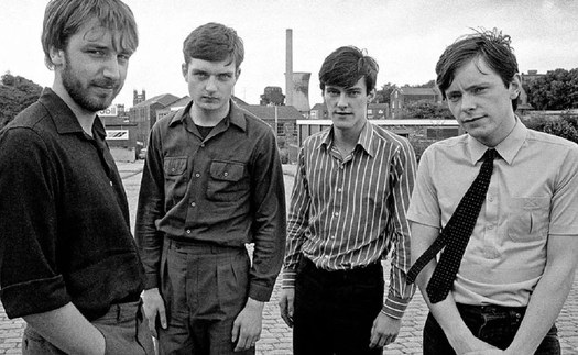 Ca khúc 'Love Will Tear Us Apart' của Joy Division: Tình yêu xé nát hôn nhân