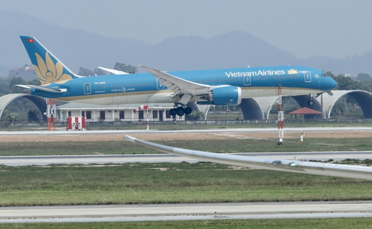 Nguyên nhân máy bay của Vietnam Airlines phải hạ cánh khẩn cấp tại Đà Nẵng