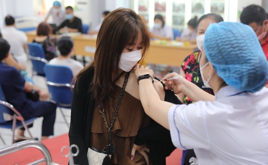 Tiêm vaccine Covid-19 khi kháng thể bảo vệ giảm