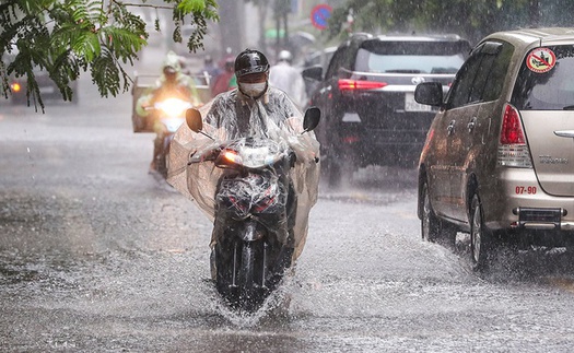 Hoàn lưu bão số 2 tiếp tục gây mưa dông khu vực Bắc Bộ và Bắc Trung Bộ