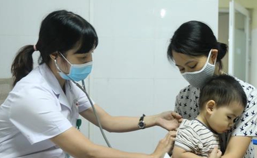 Bệnh nhi mắc Adenovirus gia tăng, Bộ Y tế họp khẩn bàn giải pháp