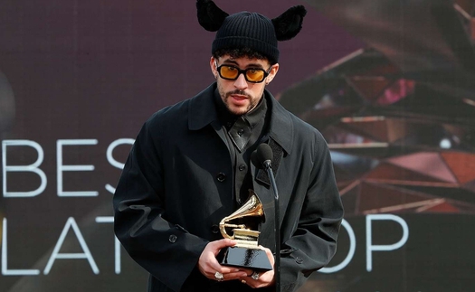 Bad Bunny dẫn đầu đề cử Grammy Latin 2022