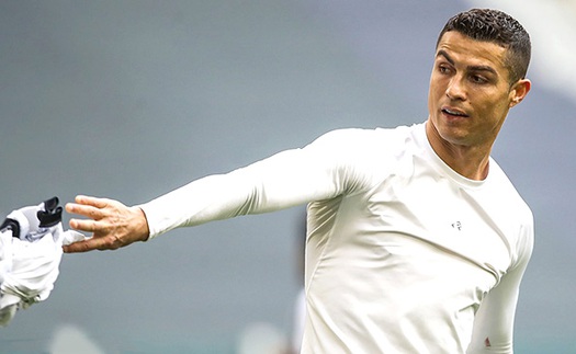 Buồn bực và chán nản, Ronaldo sắp rời Juventus?