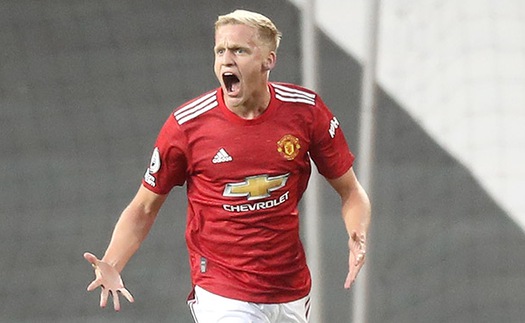 Trực tiếp MU vs Fulham (00h00, 19/5): Đã đến lúc đánh thức Van De Beek