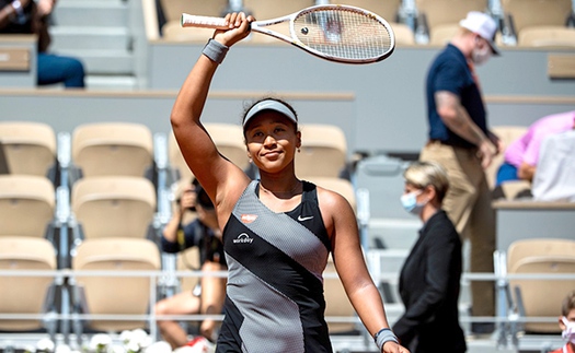 Naomi Osaka rút lui khỏi Roland Garros 2021: Tranh cãi về sức khỏe tinh thần