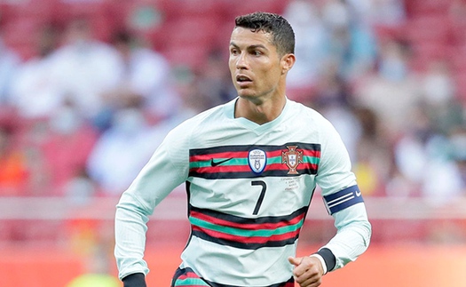 Điệu nhảy EURO cuối cùng của Ronaldo