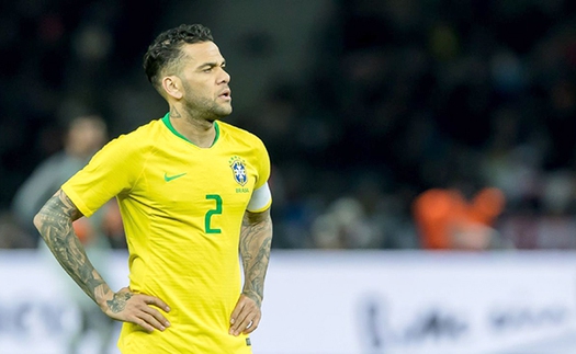 Dani Alves: Nhân chứng lịch sử của người Brazil