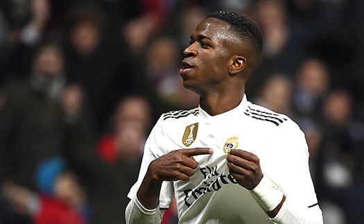 Vinicius Jr: Mang Messi tới cho tôi