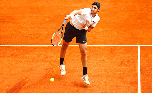 Những điều cần biết về Karen Khachanov, tân vương của Paris Masters