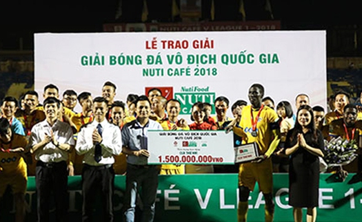 'Người hùng' Rimario và ngôi á quân cho FLC Thanh Hóa