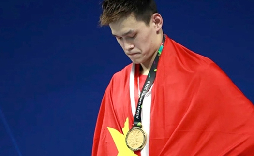 'Bad Boy' Sun Yang gây tranh cãi với màn dùng cờ che logo nhà tài trợ