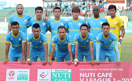 Sanna Khánh Hòa gần tấm huy chương V-League 2018