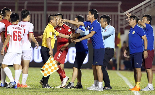 V-League 'không có quà' cho bóng đá TP.HCM