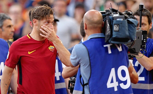 Roma vắng Totti như Barca không có Messi