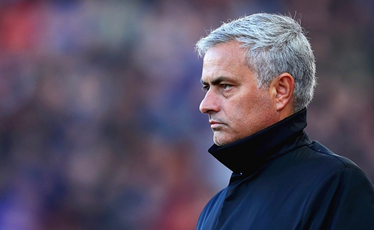 'Người Đặc biệt' Mourinho không còn đặc biệt. Ông đã hết thời...