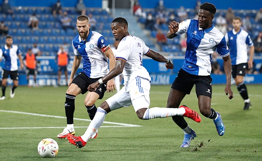 Real Madrid đại thắng Alaves 4-1: Giá trị của Alaba