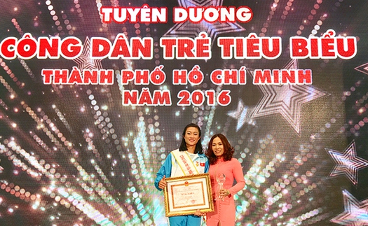 Lê Tú Chinh 'đốn tim' cựu 'Nữ hoàng tốc độ' Vũ Thị Hương