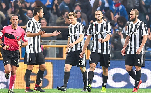 Hàng thủ Juventus đang là chiến binh với tấm khiên vỡ