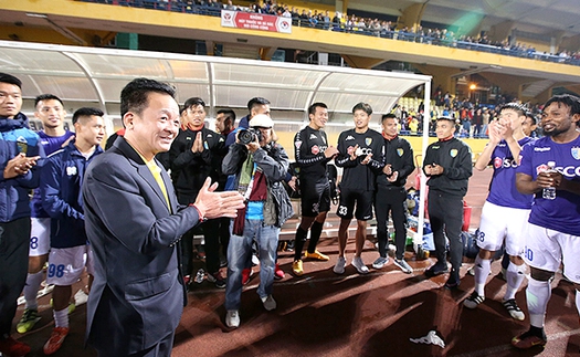 Đua vô địch V-League 2017: 'Quyền' trong tay bầu Hiển