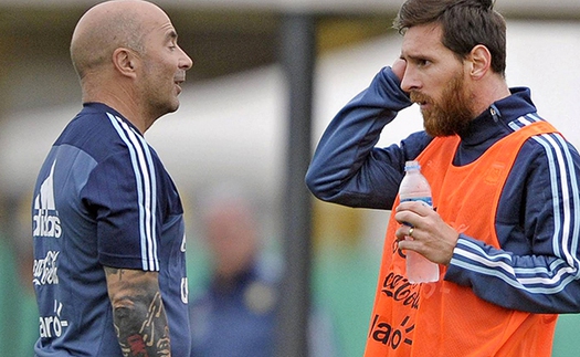 Sampaoli và lời hứa với Messi