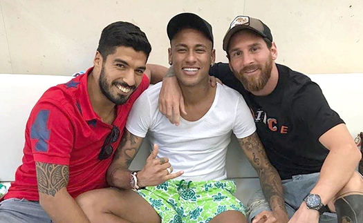 Chia tay Neymar rồi sao lại đòi quà, Barca?