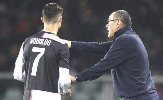 Sarri muốn Ronaldo đá trung phong: Sai lầm hay đúng đắn?