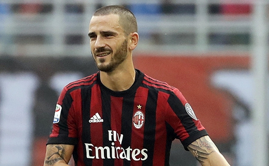 Bonucci đừng tự biến mình thành 'kẻ thủ ác'