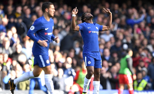 Batshuayi là siêu dự bị đích thực mà Chelsea cần