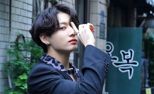 Với vẻ đẹp khó cưỡng, Jungkook BTS chiếm No.1 'Top 100 ngôi sao K-pop' trên Tumblr 2020