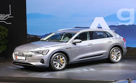 Bóc tách Audi e-tron SUV: Xe điện bạt ngàn công nghệ, không đối thủ ở Việt Nam