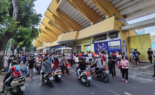 Trận Viettel vs Hà Nội chỉ phát giấy mời, không bán vé