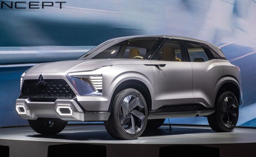 Những chi tiết dễ bị loại bỏ trên phiên bản thương mại của Mitsubishi XFC Concept