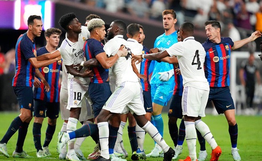 El Clasico căng thẳng và rực cháy trên đất Mỹ