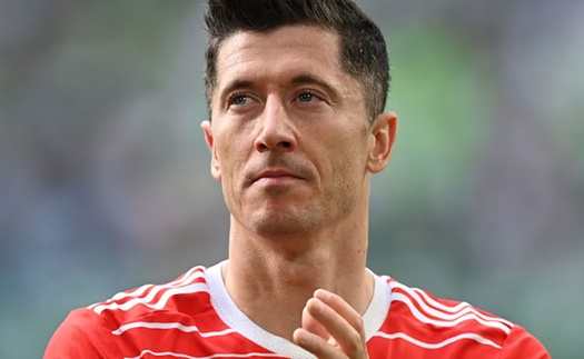 CHÍNH THỨC! Bayern xác nhận chia tay Lewandowski