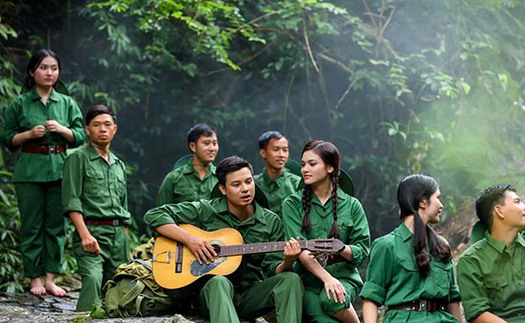 Sao mai Phạm Phương Thảo: Cuộc đời 'xô đẩy', 5 lần 7 lượt bỏ nghề không xong!